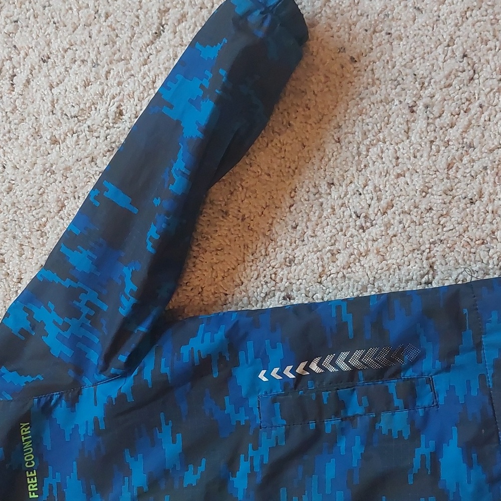 Free Country Youth 5/6 jacket in black and blue - Picture 3 of 6